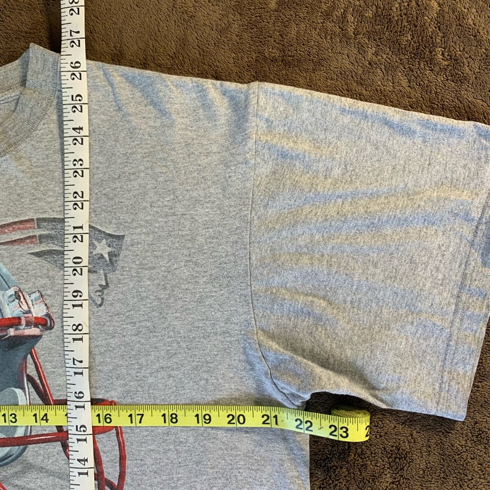 SOLD VINTAGE Y2K NEW ENGLAND PATRIOTS HELMET & LOGO NFL GRAY LARGE T-SHIRT - Picture 9 of 9